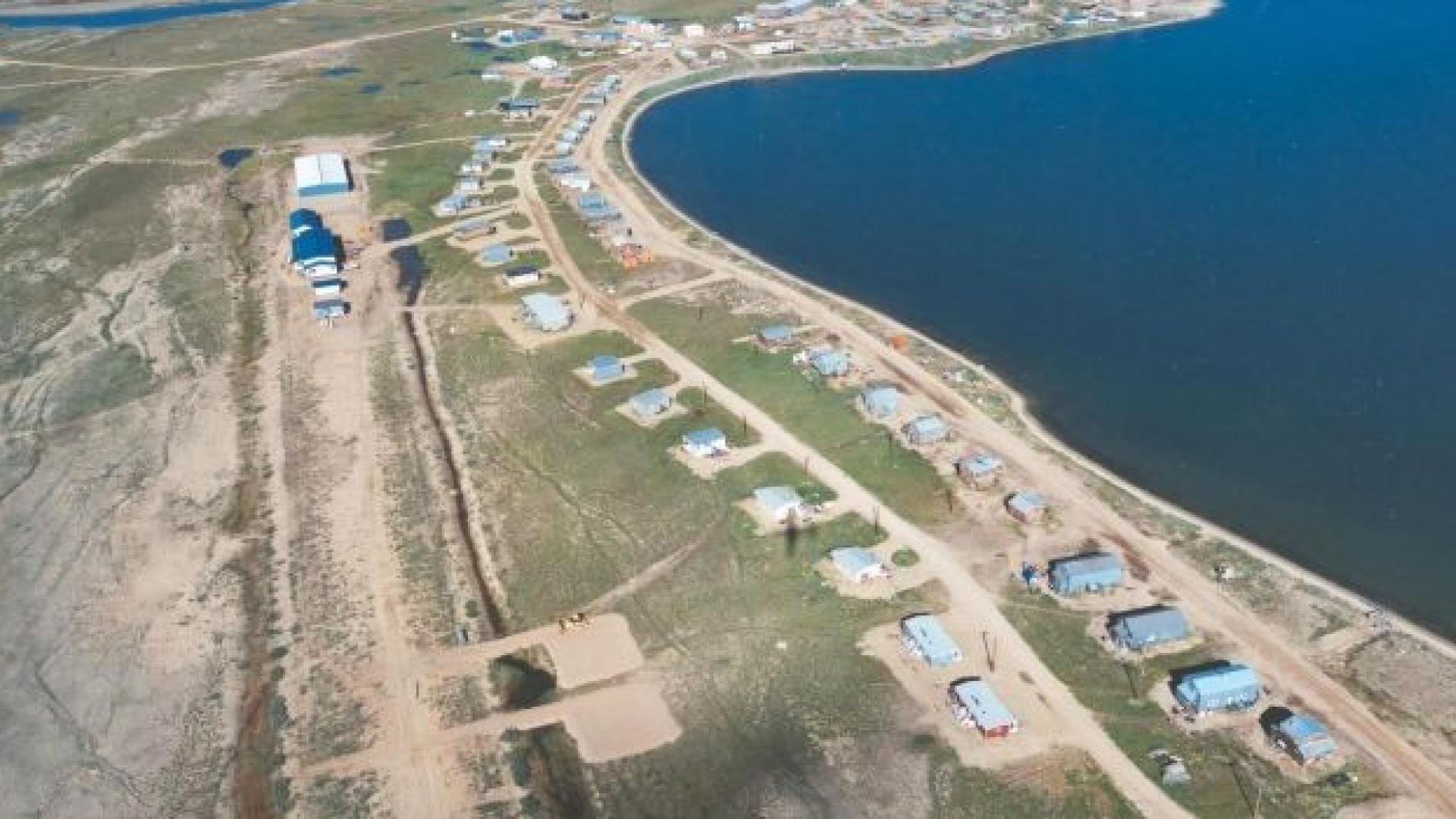 View of Paulatuk from air